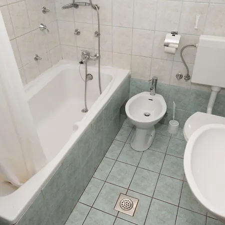 Roski Villa Bogatic