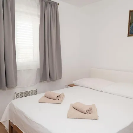 Roski Villa Bogatic