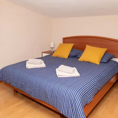Roski Villa *